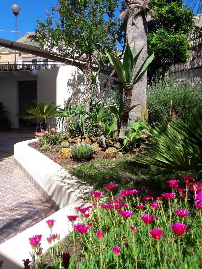 The Garden House Alla Scala Dei Turchi Realmonte Luaran gambar